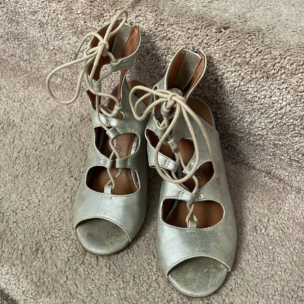 Womens heels